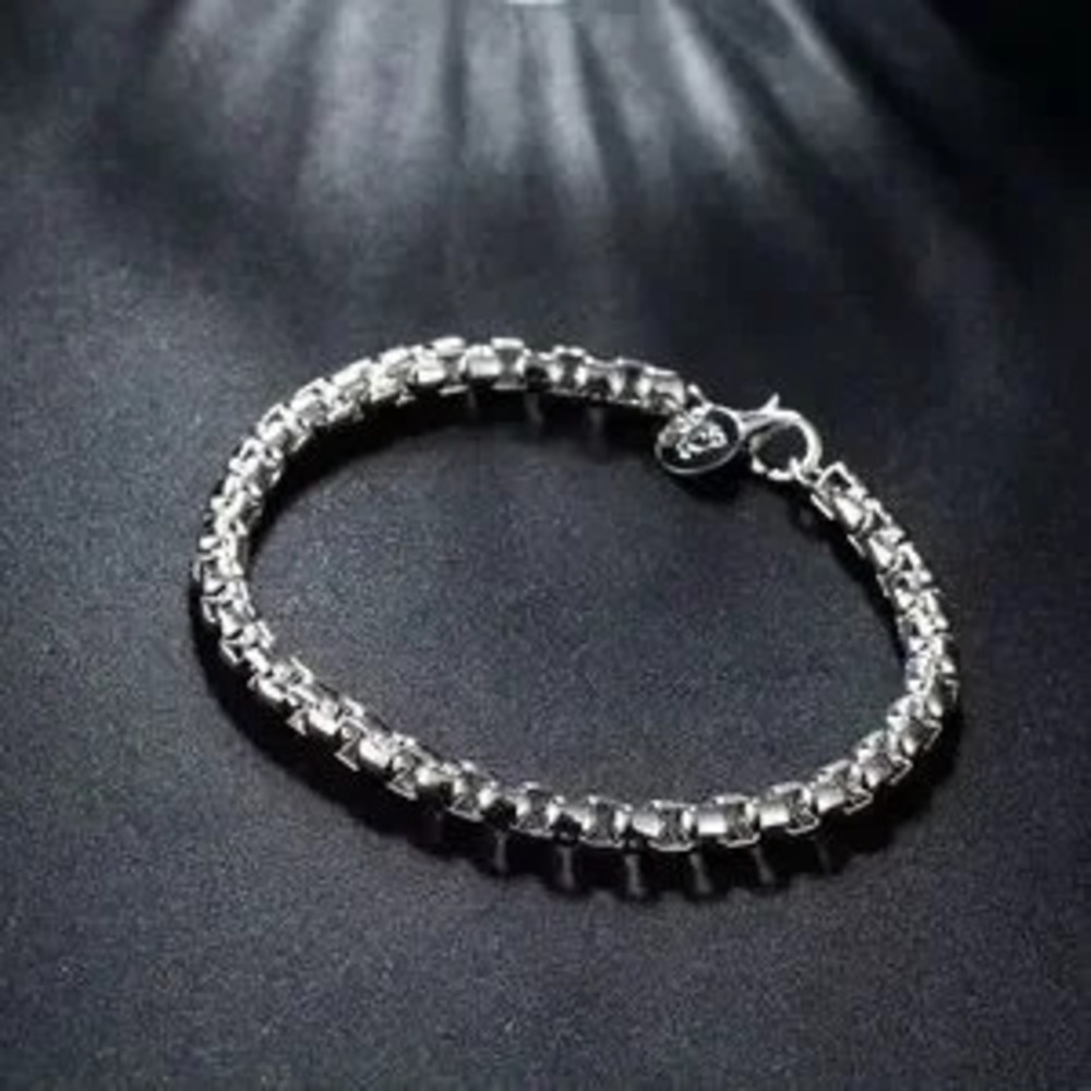 Silver Round Box Chain Bracelet 8